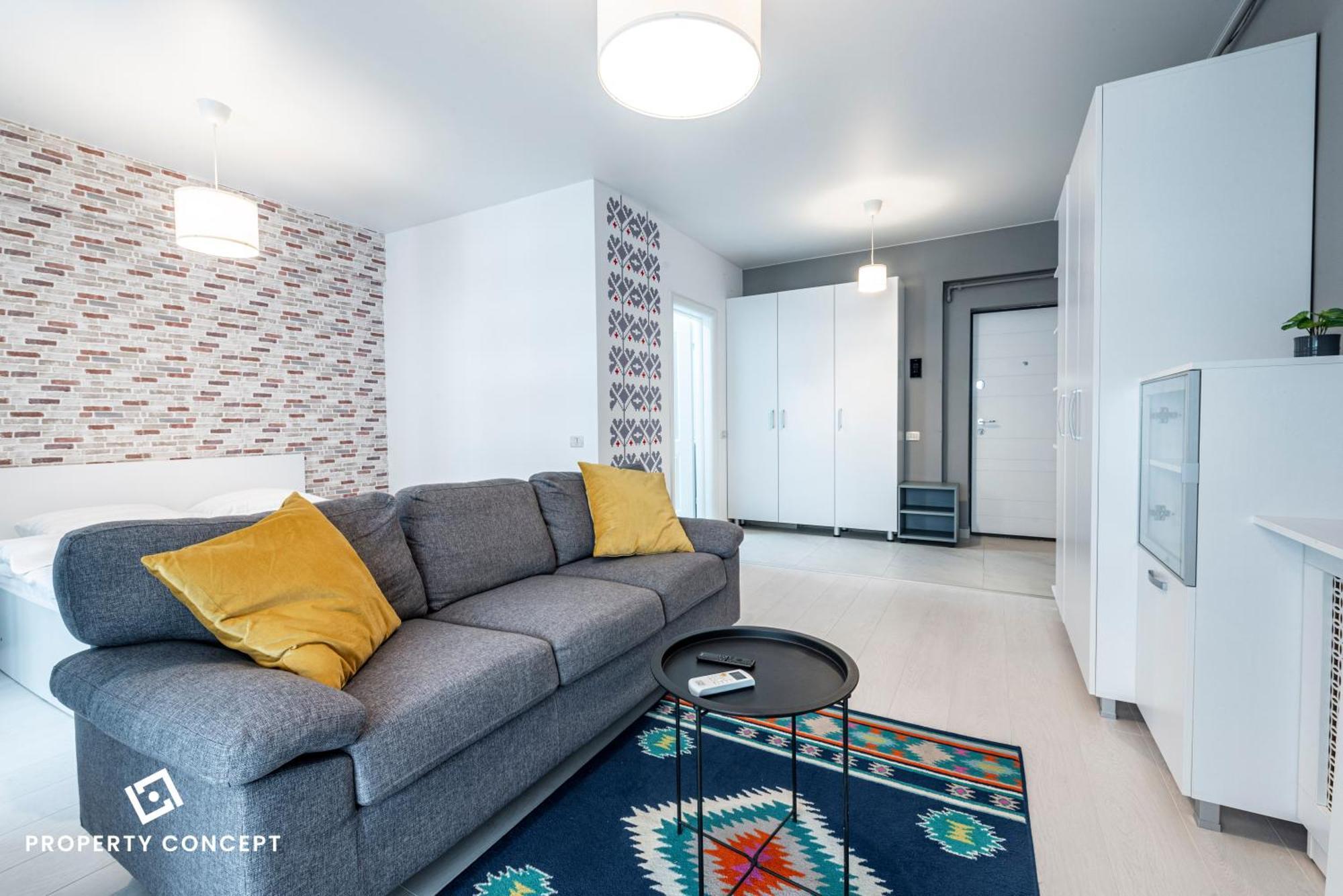 718 Apartament